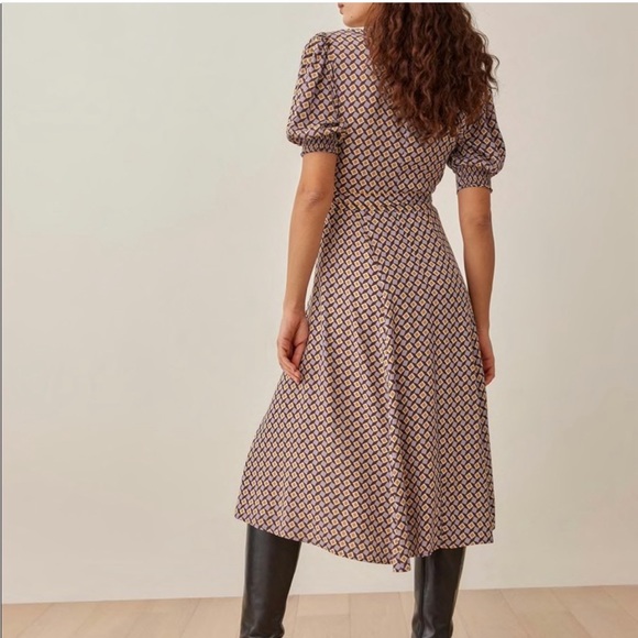 REFORMATION- mavi geometric-print dresss8 - Picture 2 of 5